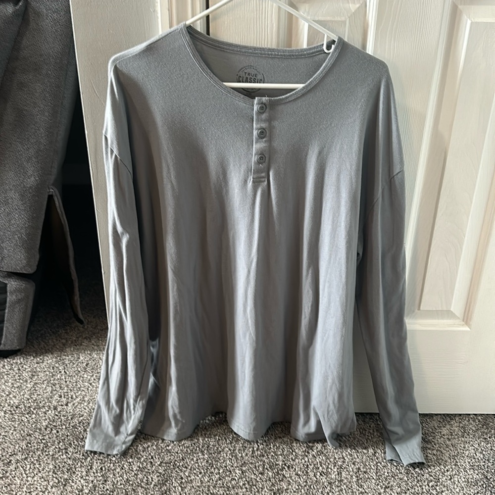 Mens long sleeve tee shirt
